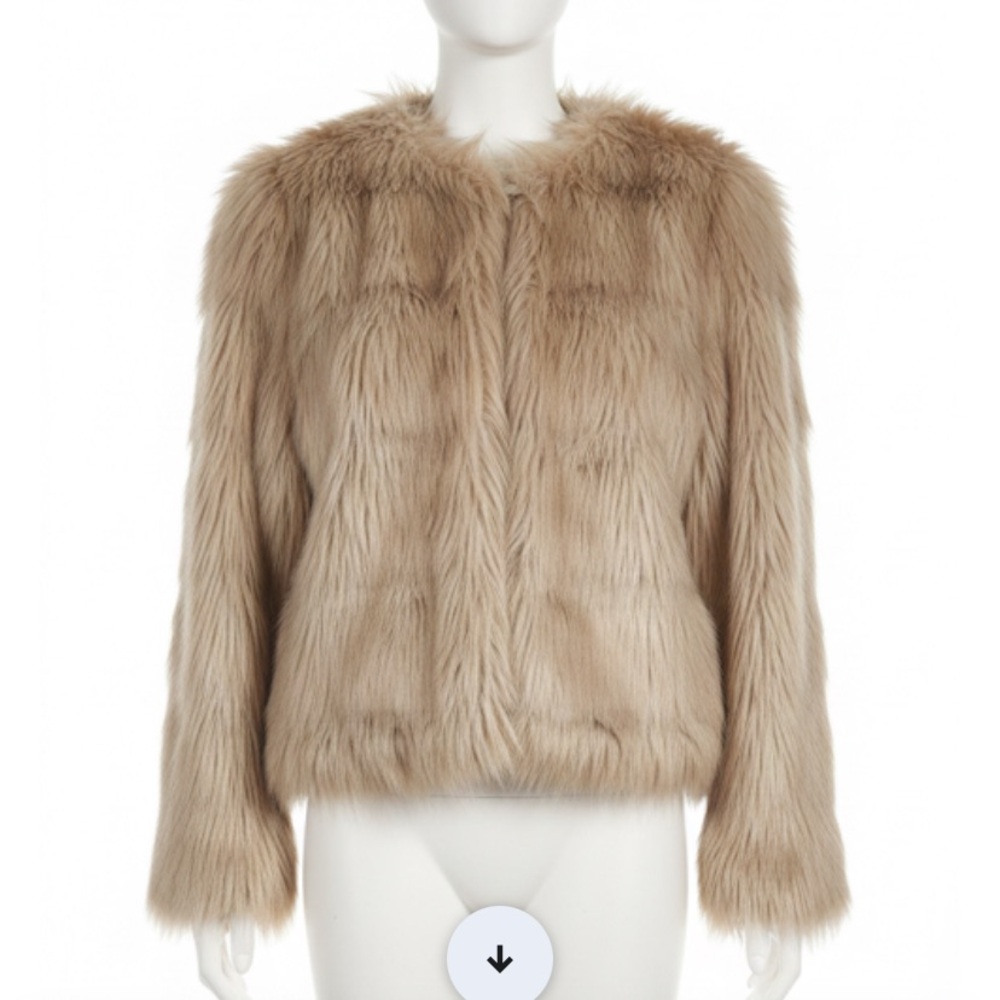 H&M Tan Faux Fur Coat – Size Medium – Soft & Stylish